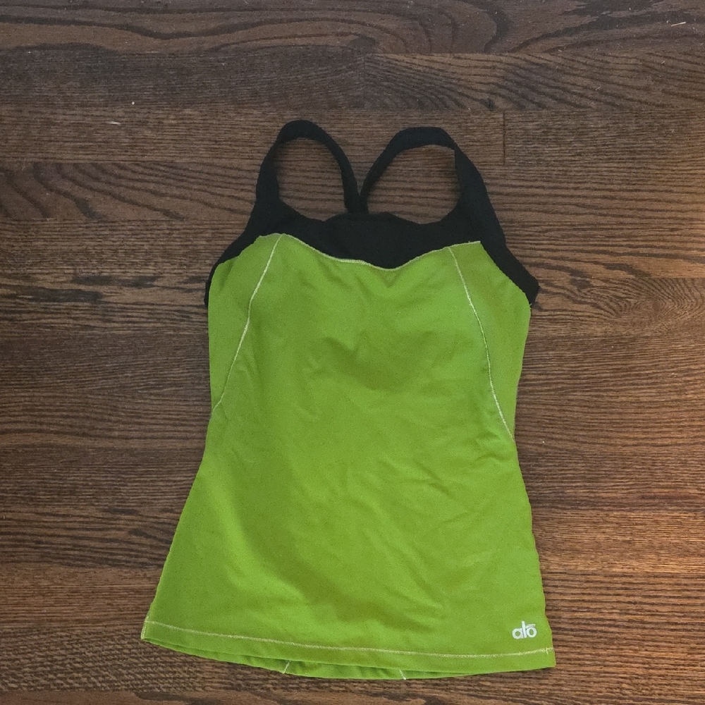ALO YOGA CoolFit Racerback Tank Top Built-In Shelf Bra XS